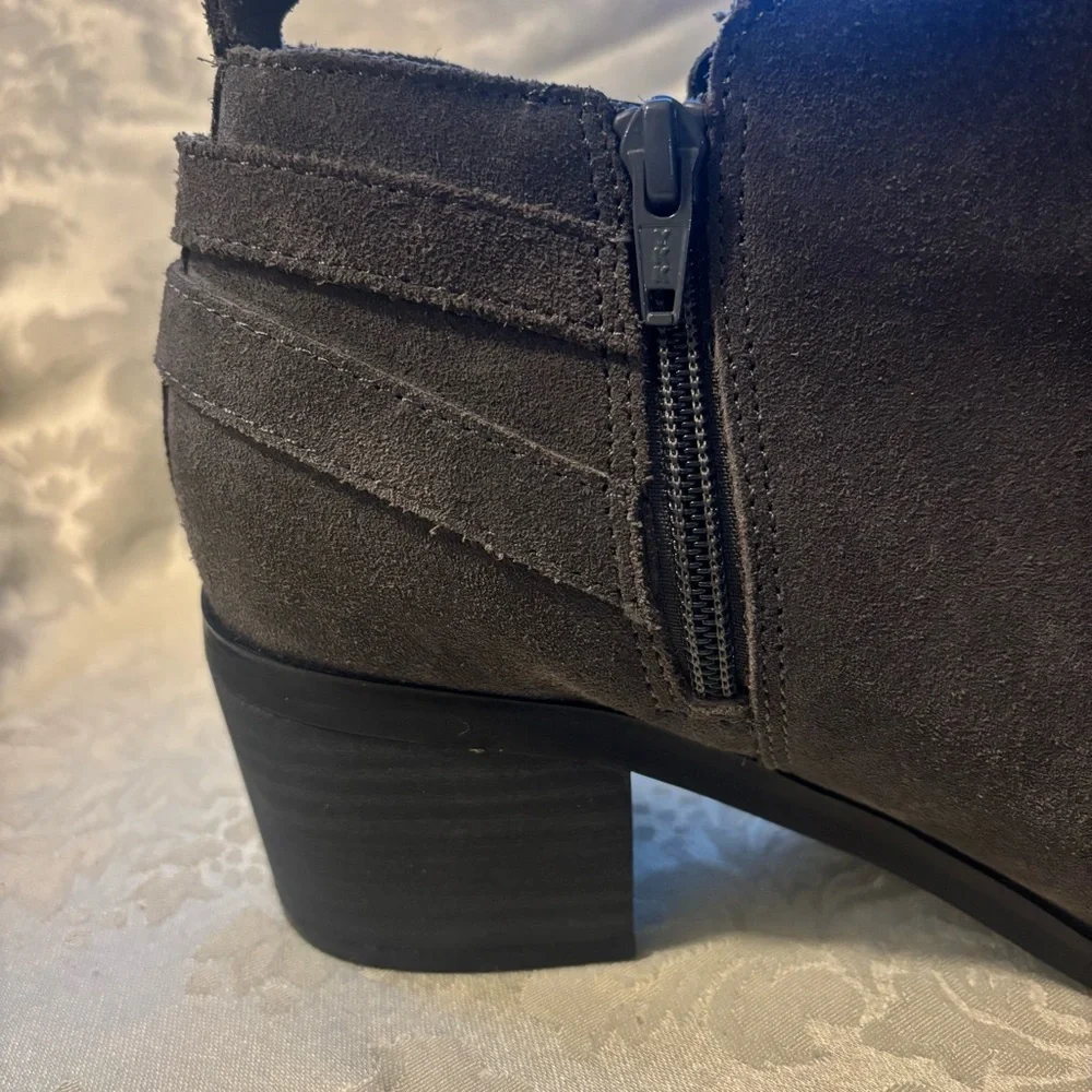 Sonoma Goods for Life Sonya Gray Suede Ankle Boots, Size 9 Wide